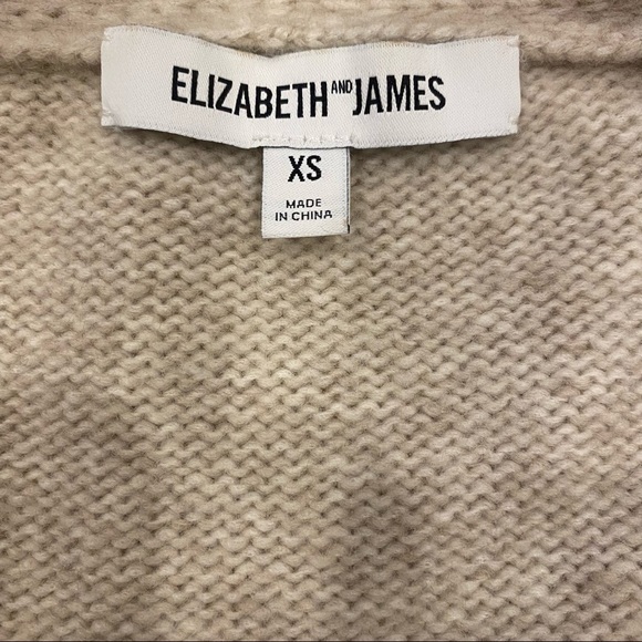 ELIZABETH AND JAMES belted V-neck oatmeal colored sweater - Picture 5 of 8
